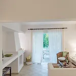 Skiathos Holidays & 4* Vromolimnos