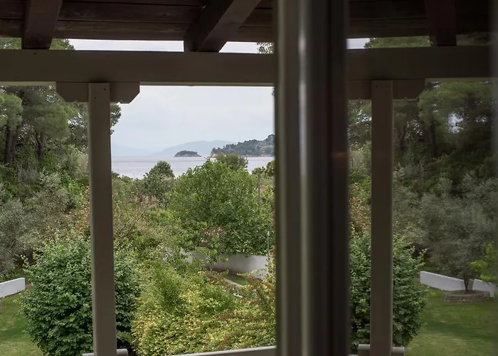 Skiathos Holidays & 4*