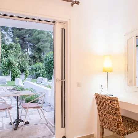 Apart Otel Skiathos Holidays & 4*