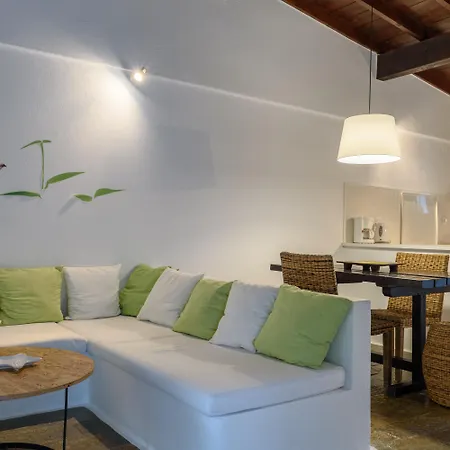 Skiathos Holidays & 4* Vromólimnosz