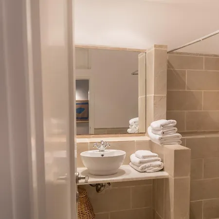 Skiathos Holidays & 4* Vromolimnos