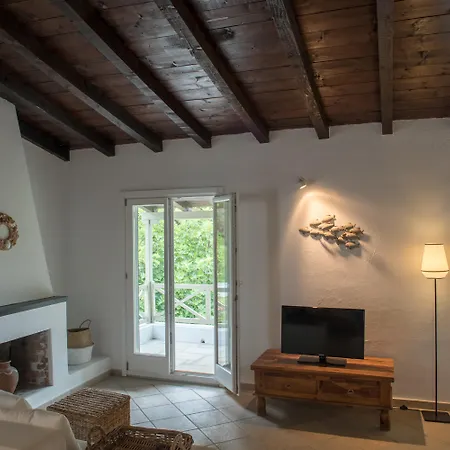 Skiathos Holidays & 3* Vromolimnos