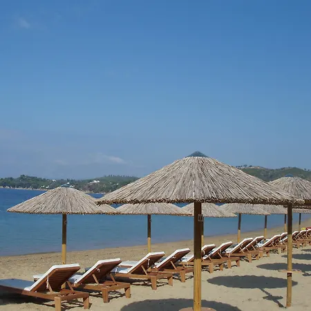 Skiathos Holidays & 4* Vromolimnos