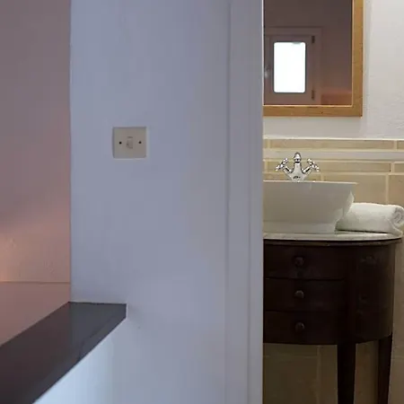 Skiathos Holidays & Apart-hotel Vromolimnos