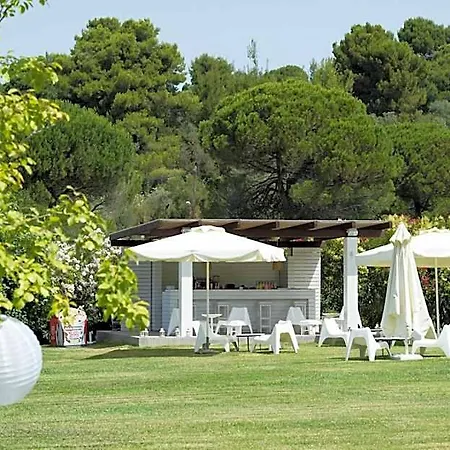 Skiathos Holidays & 4* Vromolimnos