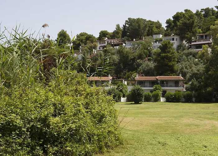 Skiathos Holidays & Apart-hotel Vromolimnos