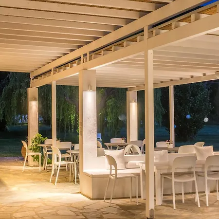 アパートホテル Skiathos Holidays & Vromolimnos