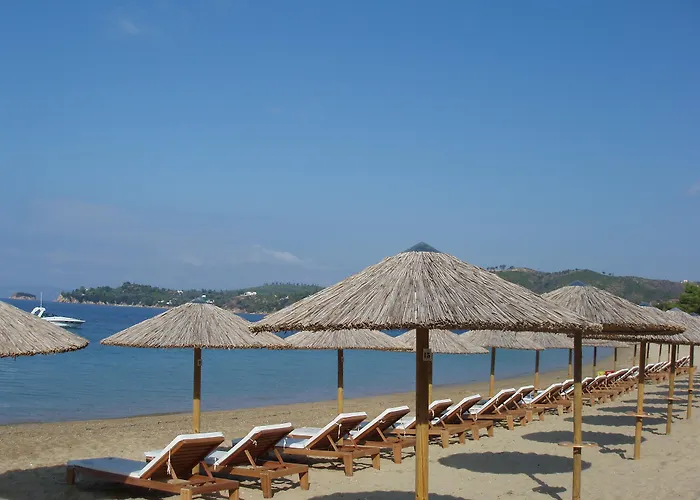 Skiathos Holidays & 4* Vromolimnos