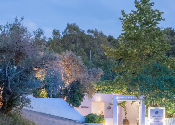 Skiathos Holidays & 4* Vromolimnos