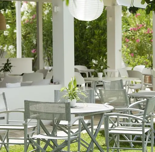 Skiathos Holidays & מלון דירות Vromolimnos