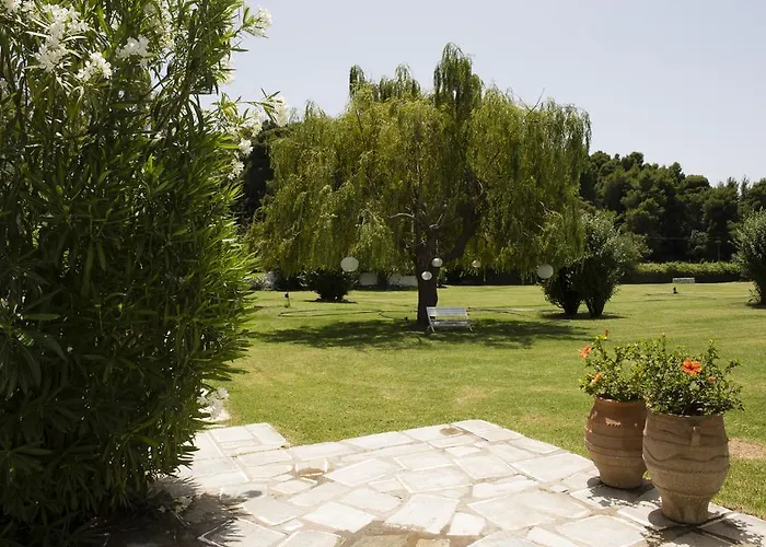 Skiathos Holidays & מלון דירות