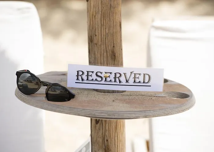 Skiathos Holidays & Vromolimnos