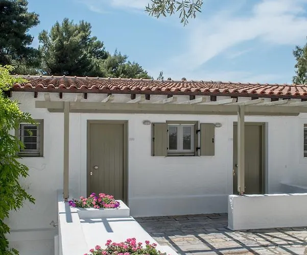 Skiathos Holidays & מלון דירות